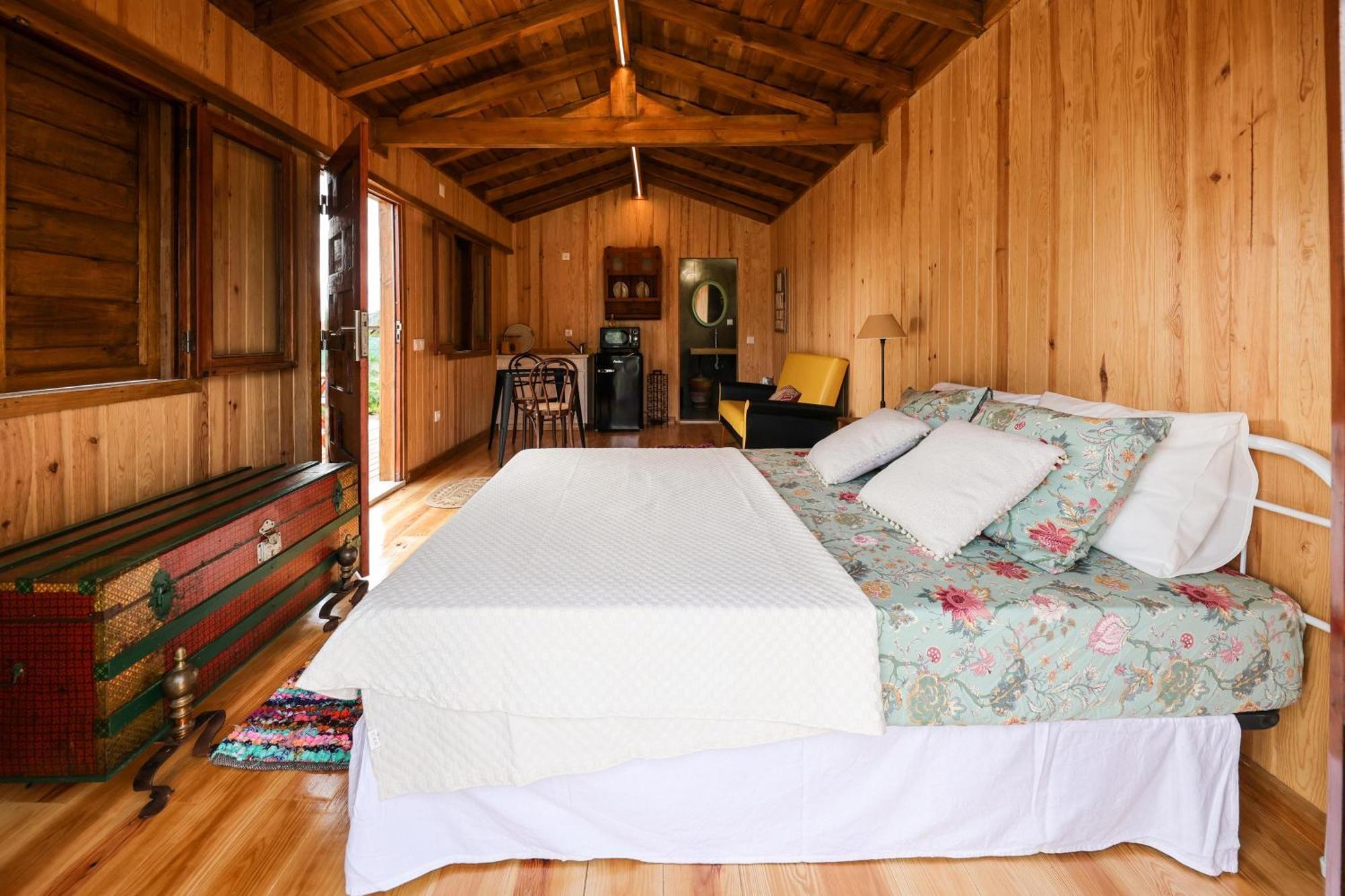 Renovated Wine Press House - With Pool Villa Porto de Mós Rum bild