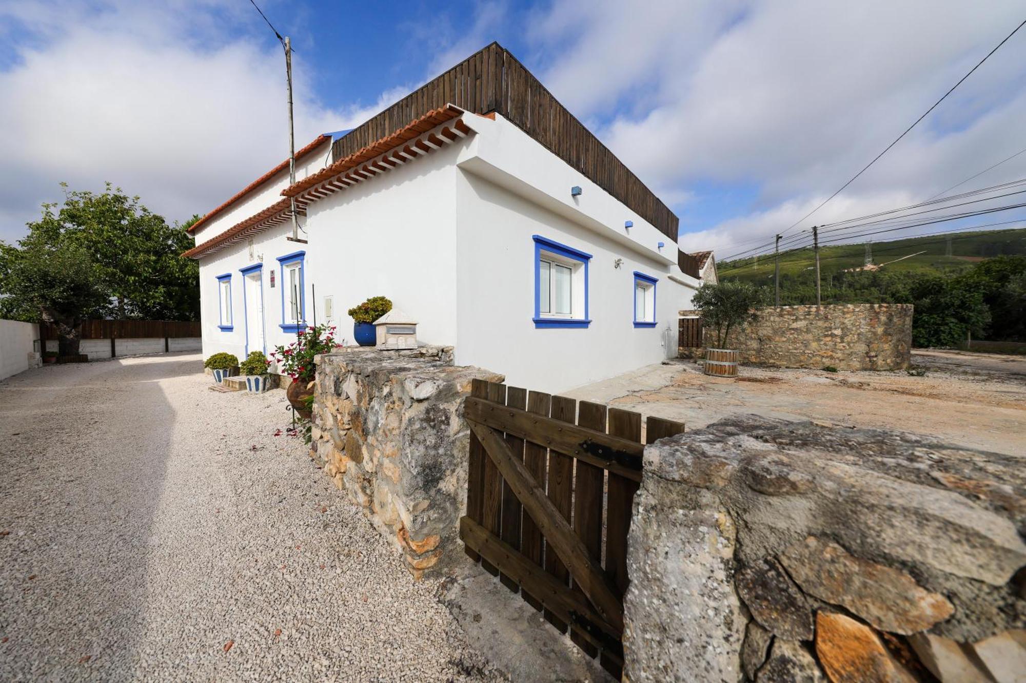 Renovated Wine Press House - With Pool Villa Porto de Mós Rum bild