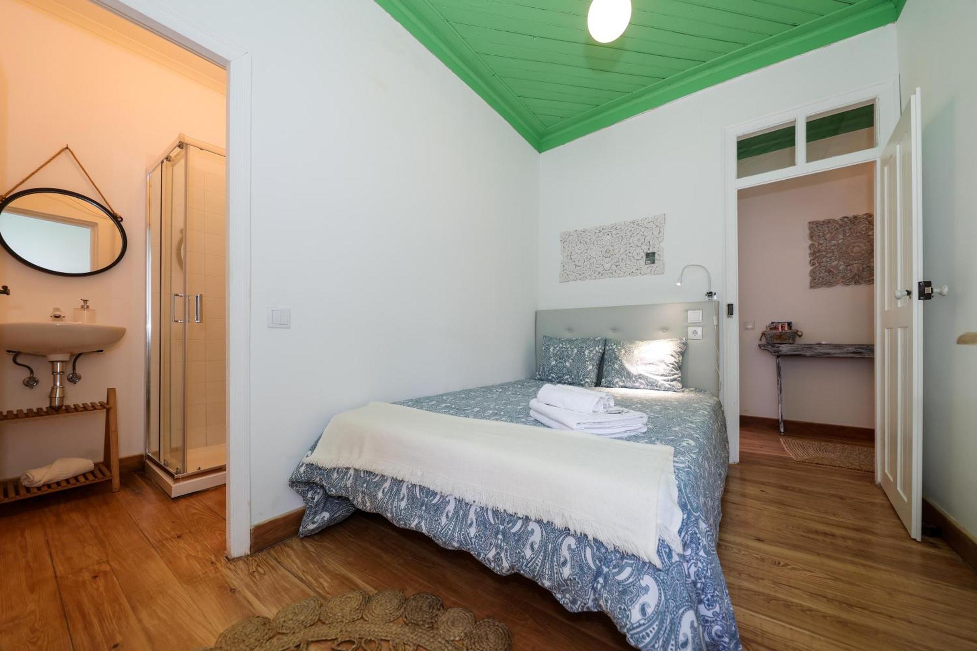 Renovated Wine Press House - With Pool Villa Porto de Mós Rum bild