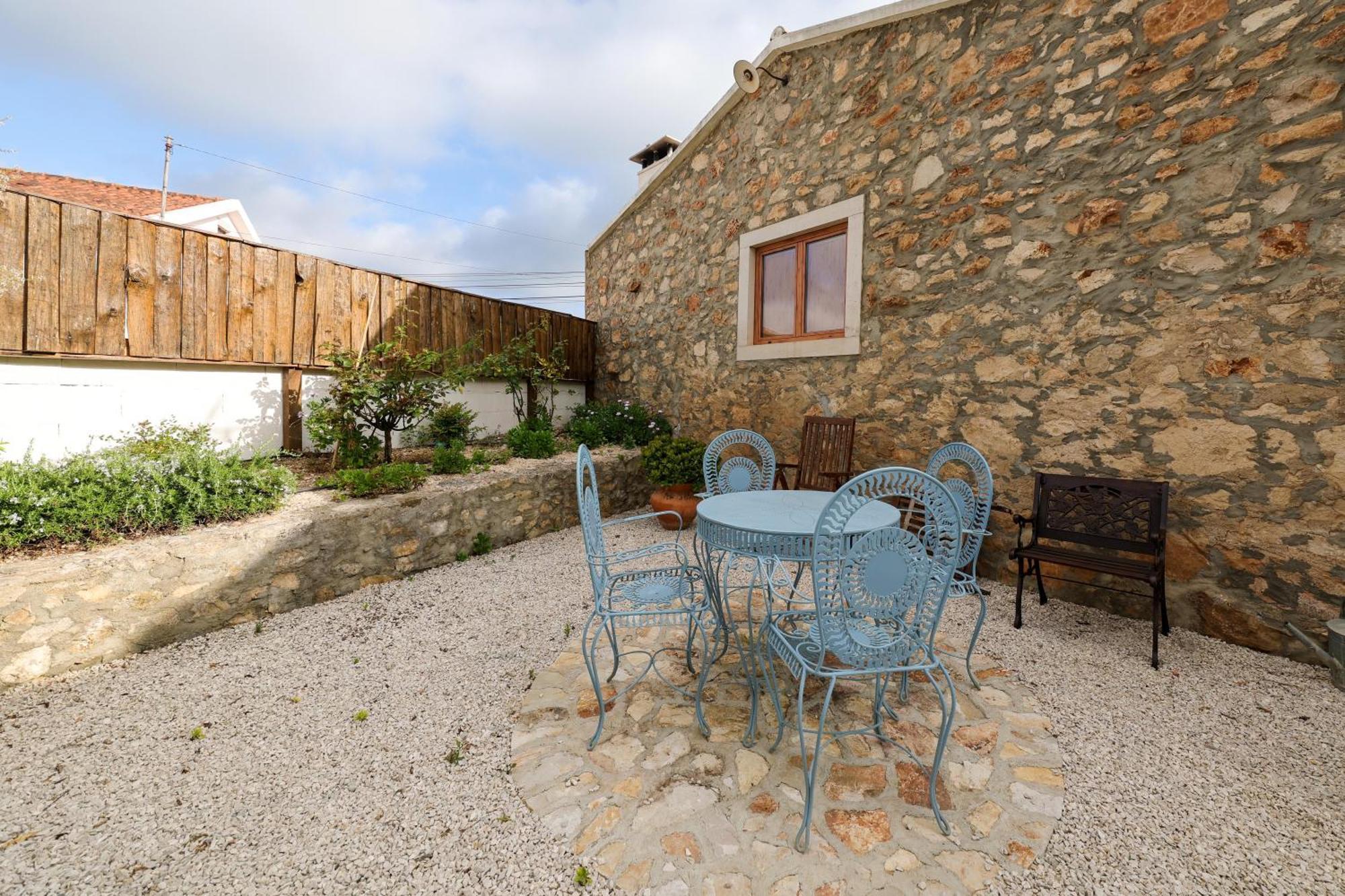 Renovated Wine Press House - With Pool Villa Porto de Mós Rum bild