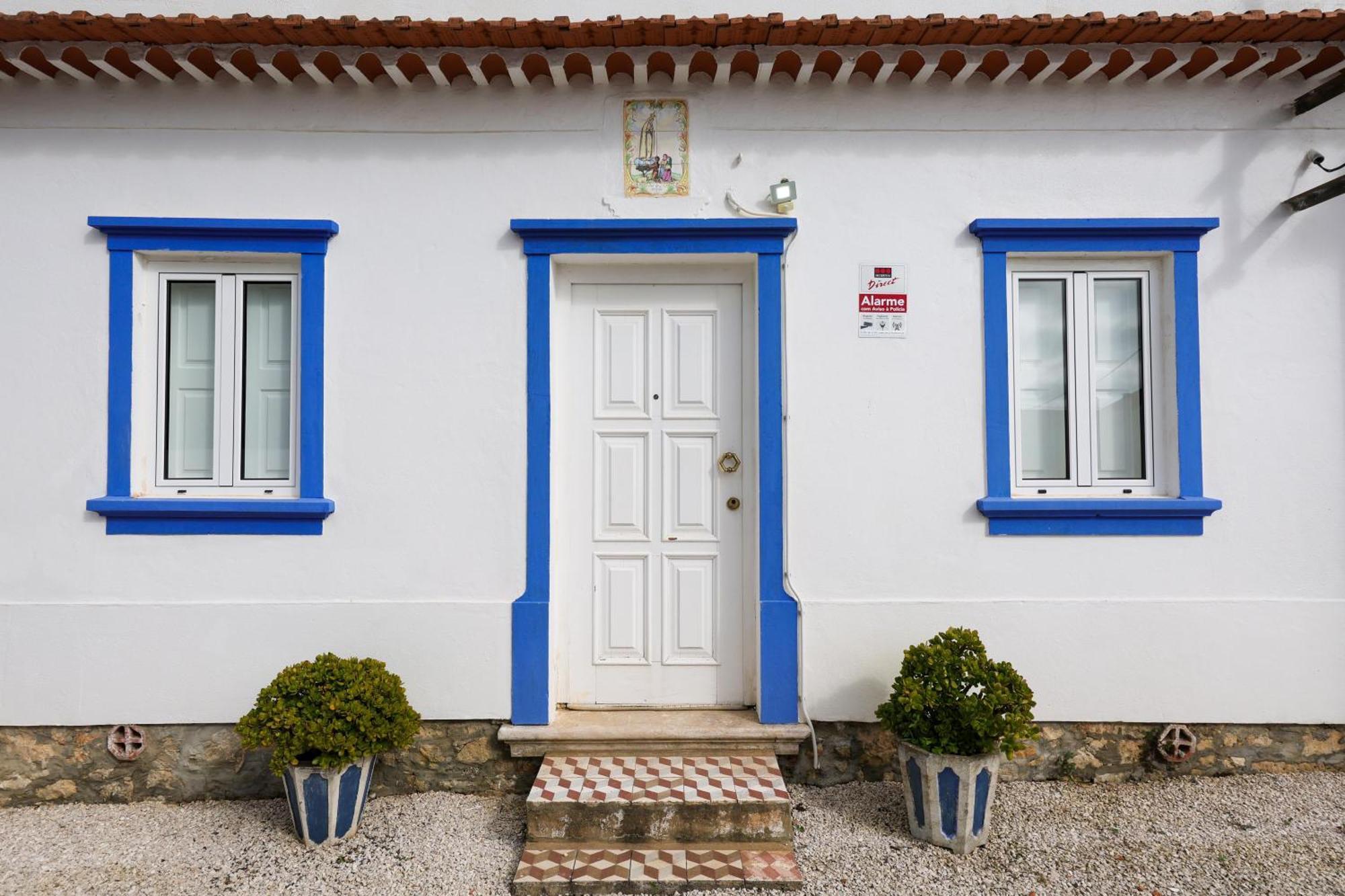 Renovated Wine Press House - With Pool Villa Porto de Mós Rum bild